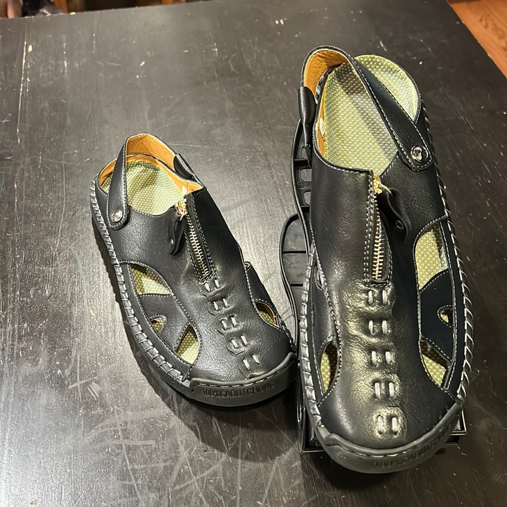 Mens Casual Closed Toe Adjustable Leather Sandals